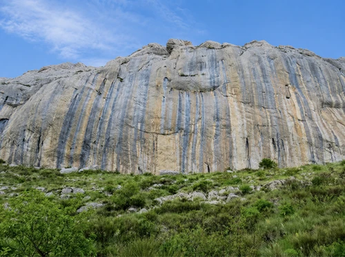 Céüse — limestone wall reference photo