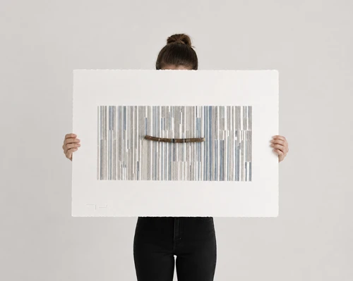 Céüse — the artwork shown at its real physical size (56 × 76 cm)