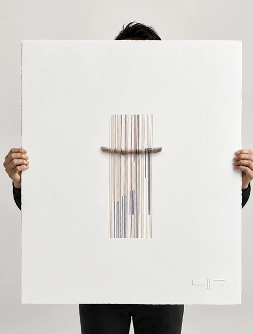 Vejiga Vibratoria — the artwork shown at its real physical size (56 × 76 cm)
